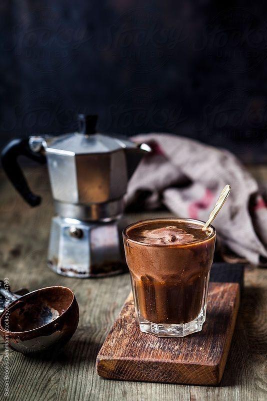 Signature Sip: Artisan Roast for Connoisseurs